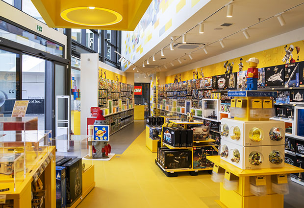 Lego store canal online walk